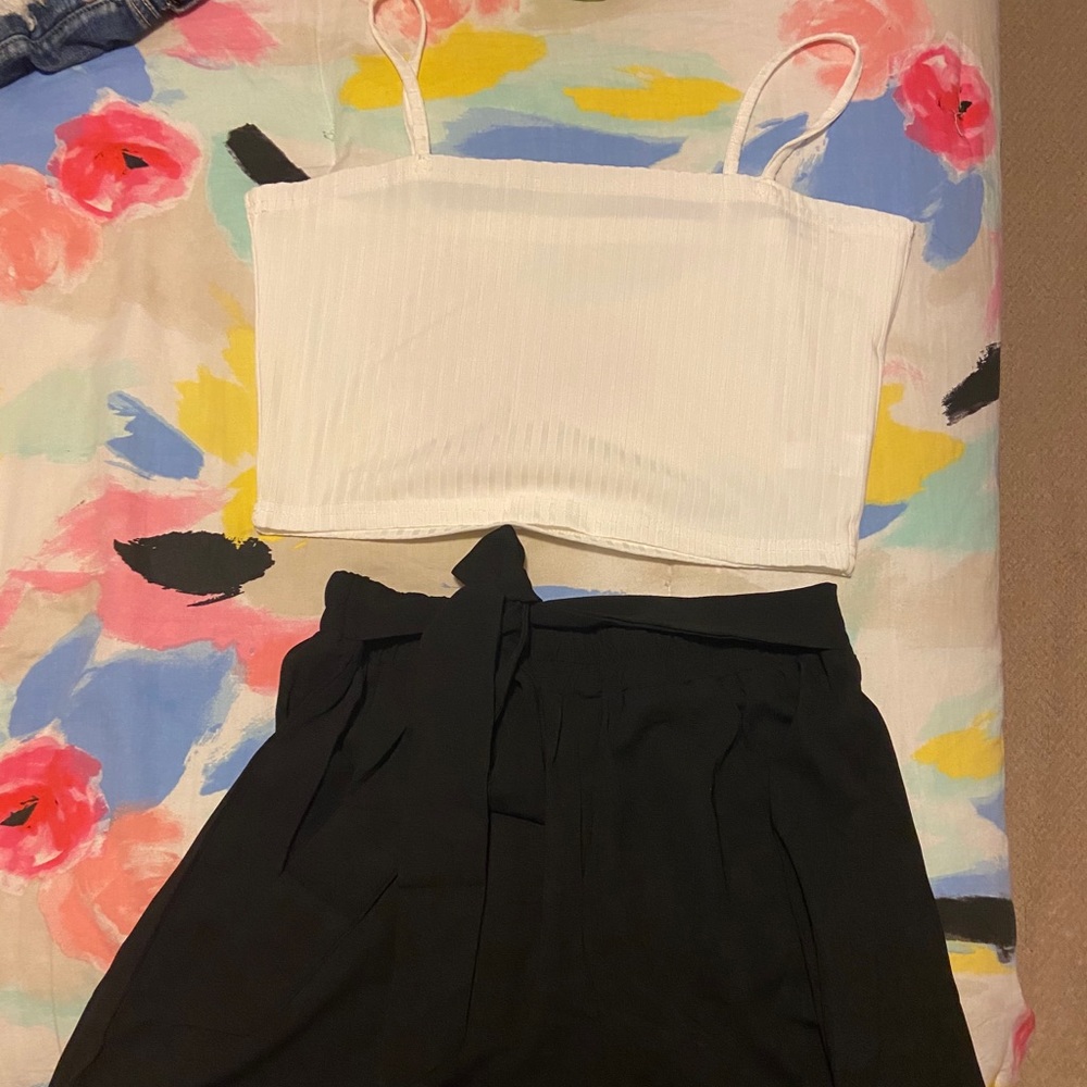 New! Cropped white tank and shorts